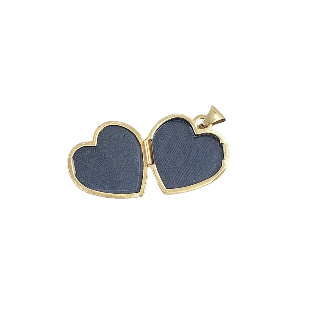 9ct Yellow Gold Special Mum Heart Locket