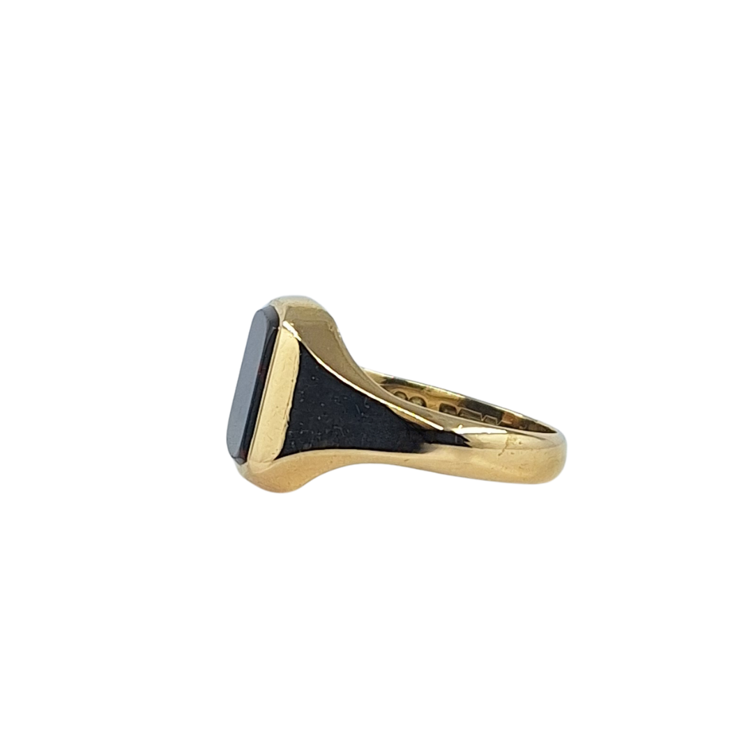 9ct Yellow Gold Bloodstone Signet Ring