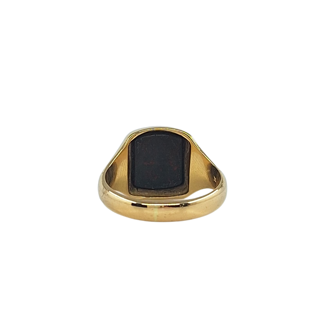 9ct Yellow Gold Bloodstone Signet Ring