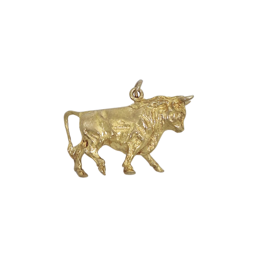 9ct Yellow Gold Bull Charm