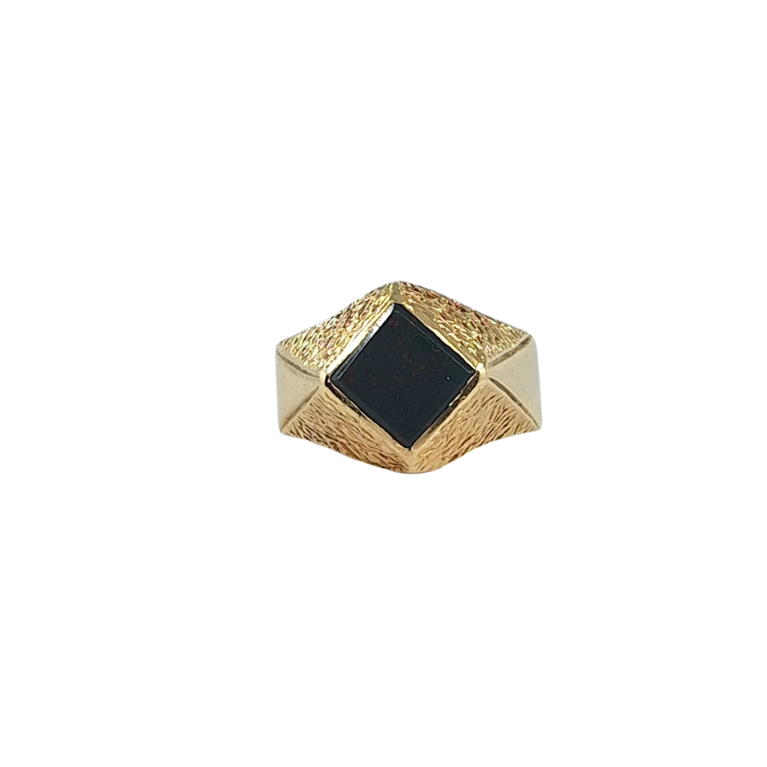 9ct Yellow Gold Bloodstone Signet Ring