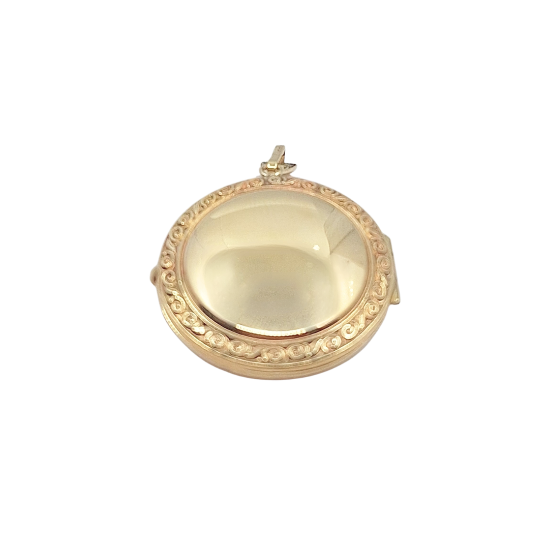 9ct Yellow Gold Patterned Locket Pendant