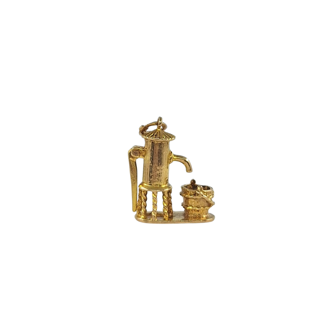 9ct Yellow Gold Water Pump Charm