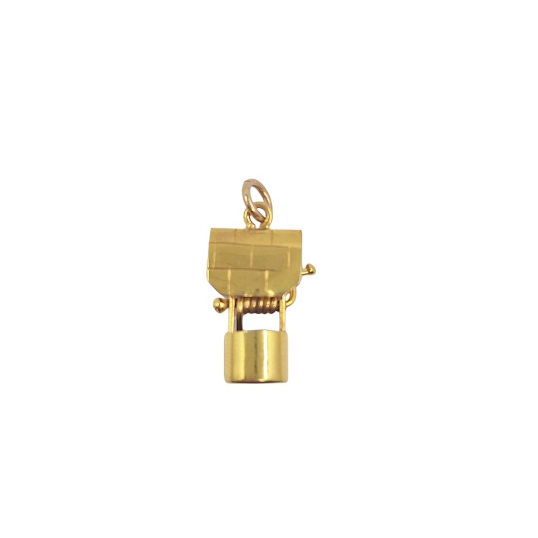 9ct Yellow Gold Wishing Well Charm