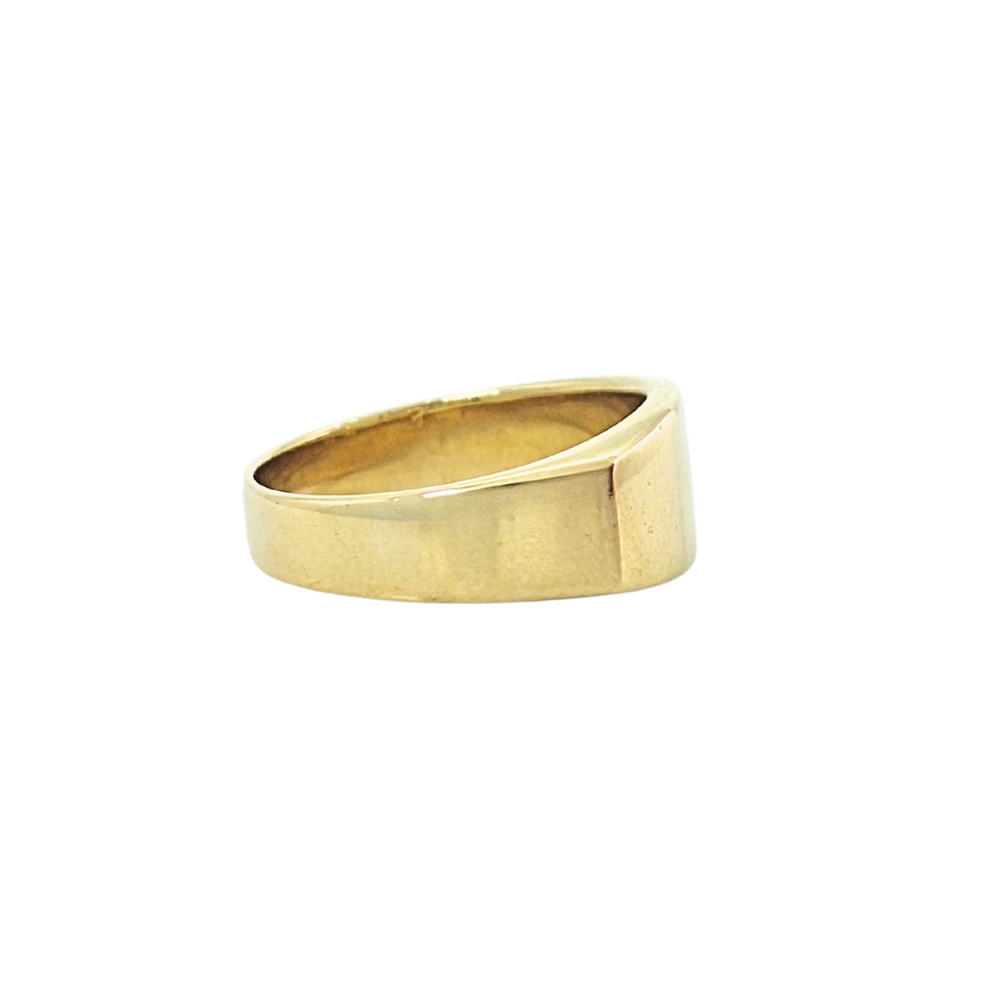 18ct Yellow Gold Signet Ring
