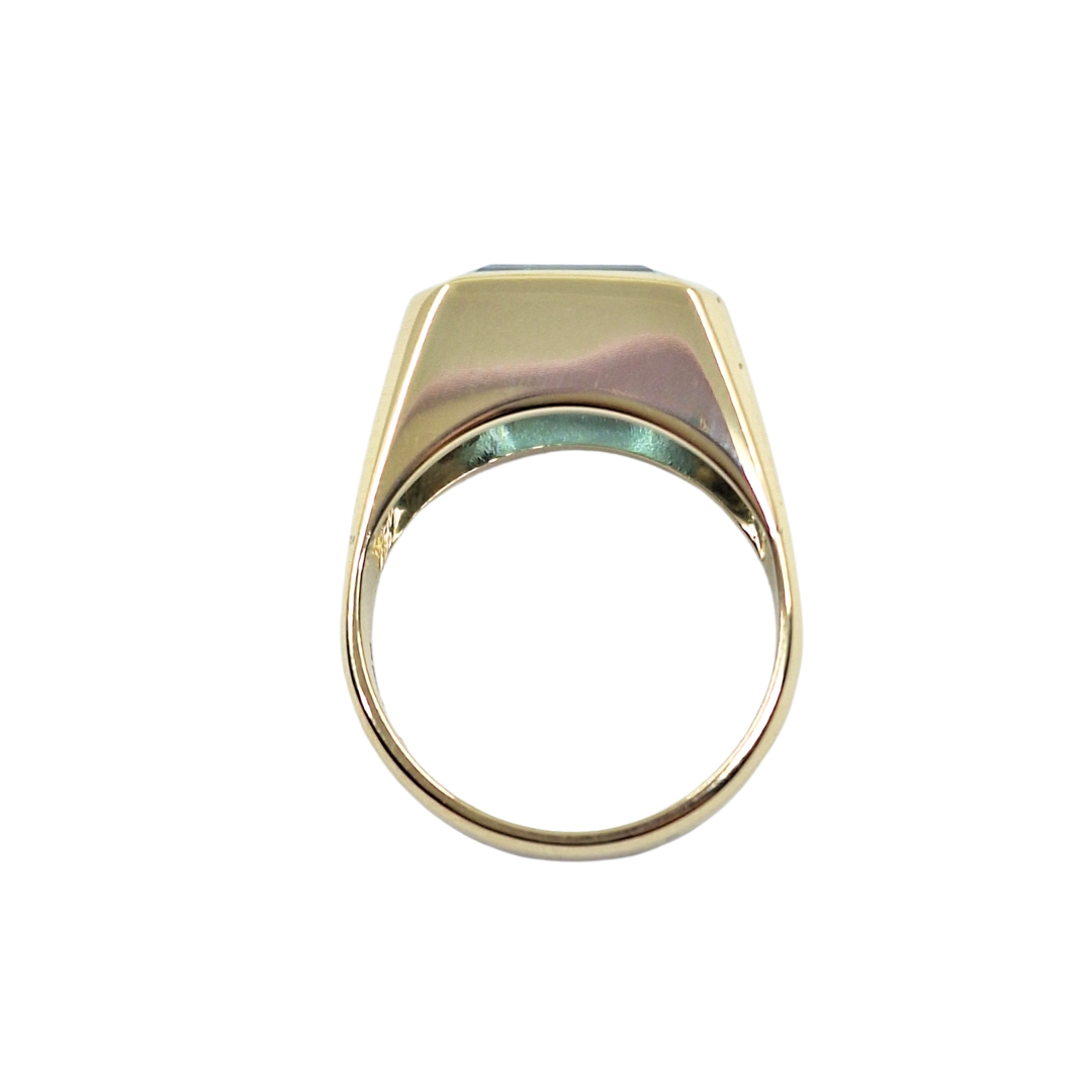 9ct Yellow Gold Blue Topaz Solitaire Ring