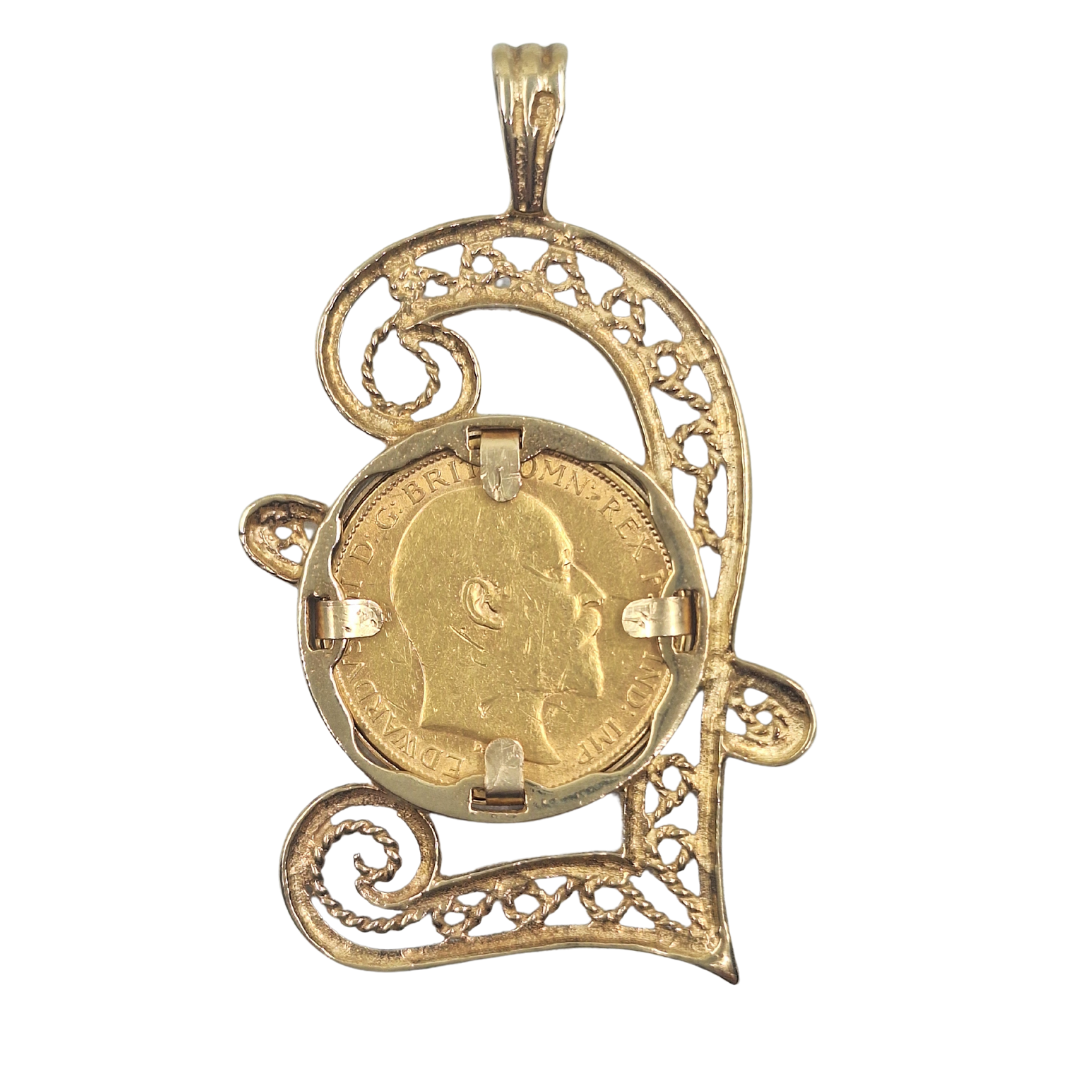 9ct Yellow Gold Half Sovereign Pound Pendant 1905