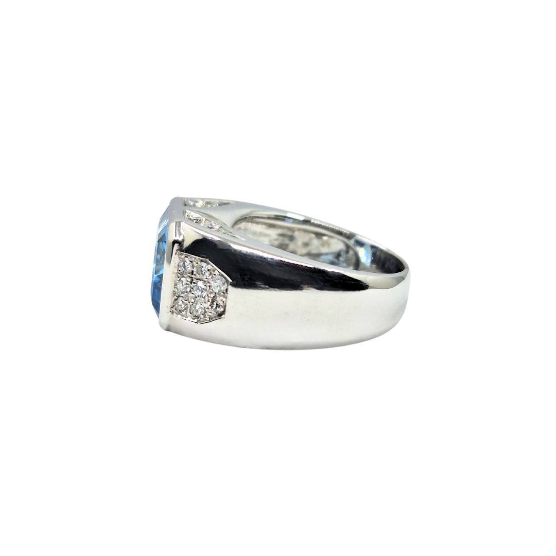 18ct White Gold Blue Topaz & Diamond Ring