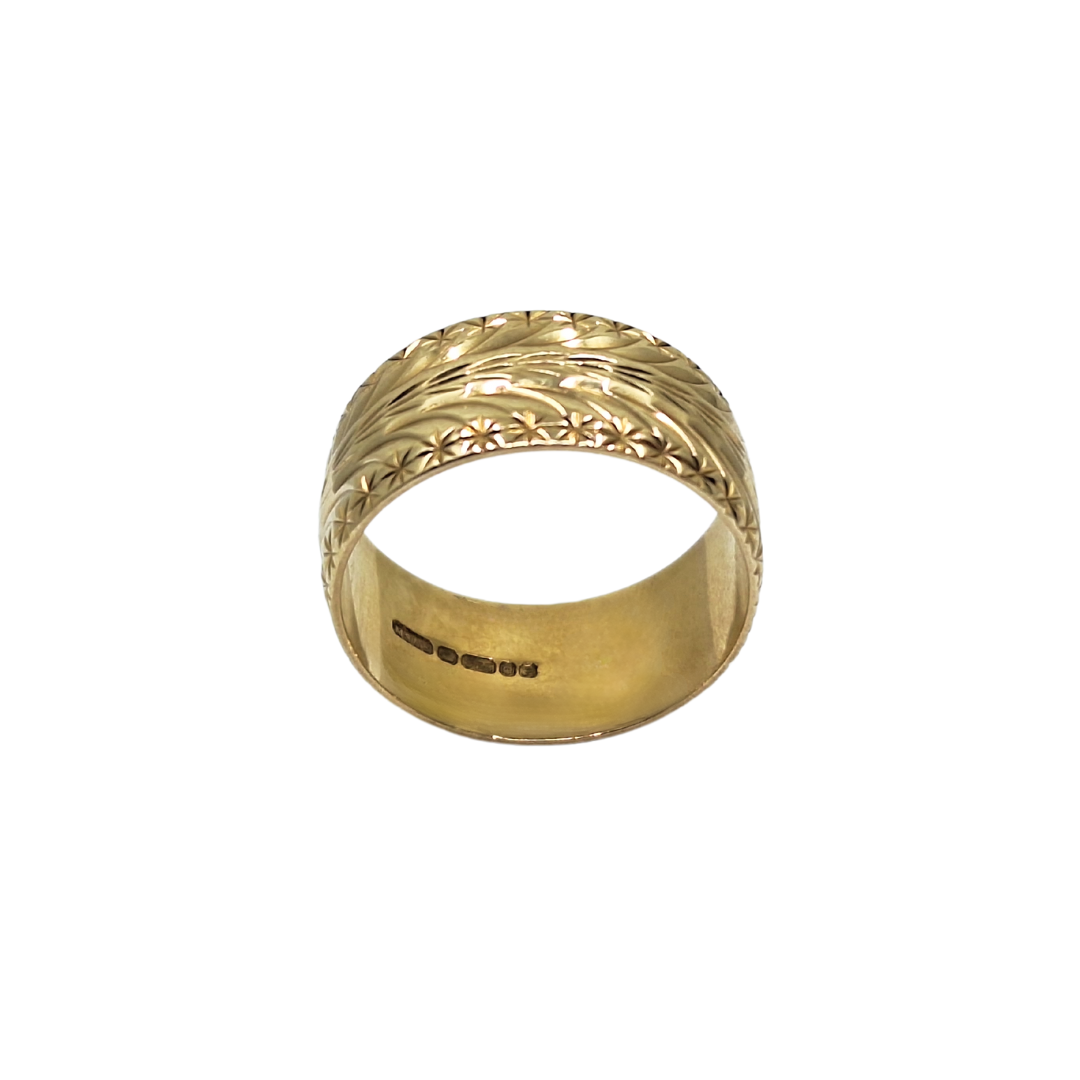 9ct Yellow Gold Patterned Wedding Band