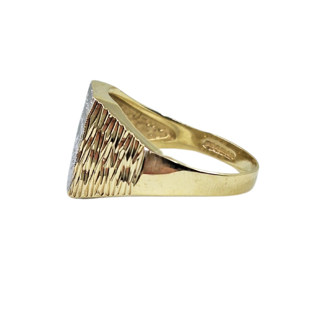 9ct Yellow Gold Diamond Signet Ring