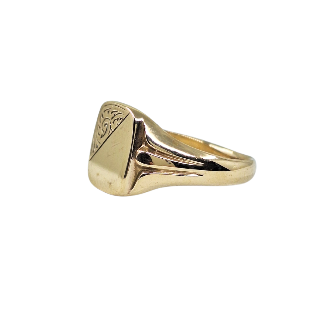 9ct Yellow Gold Half Engraved Signet Ring