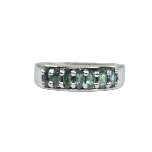 9ct White Gold Green Stone Band Ring