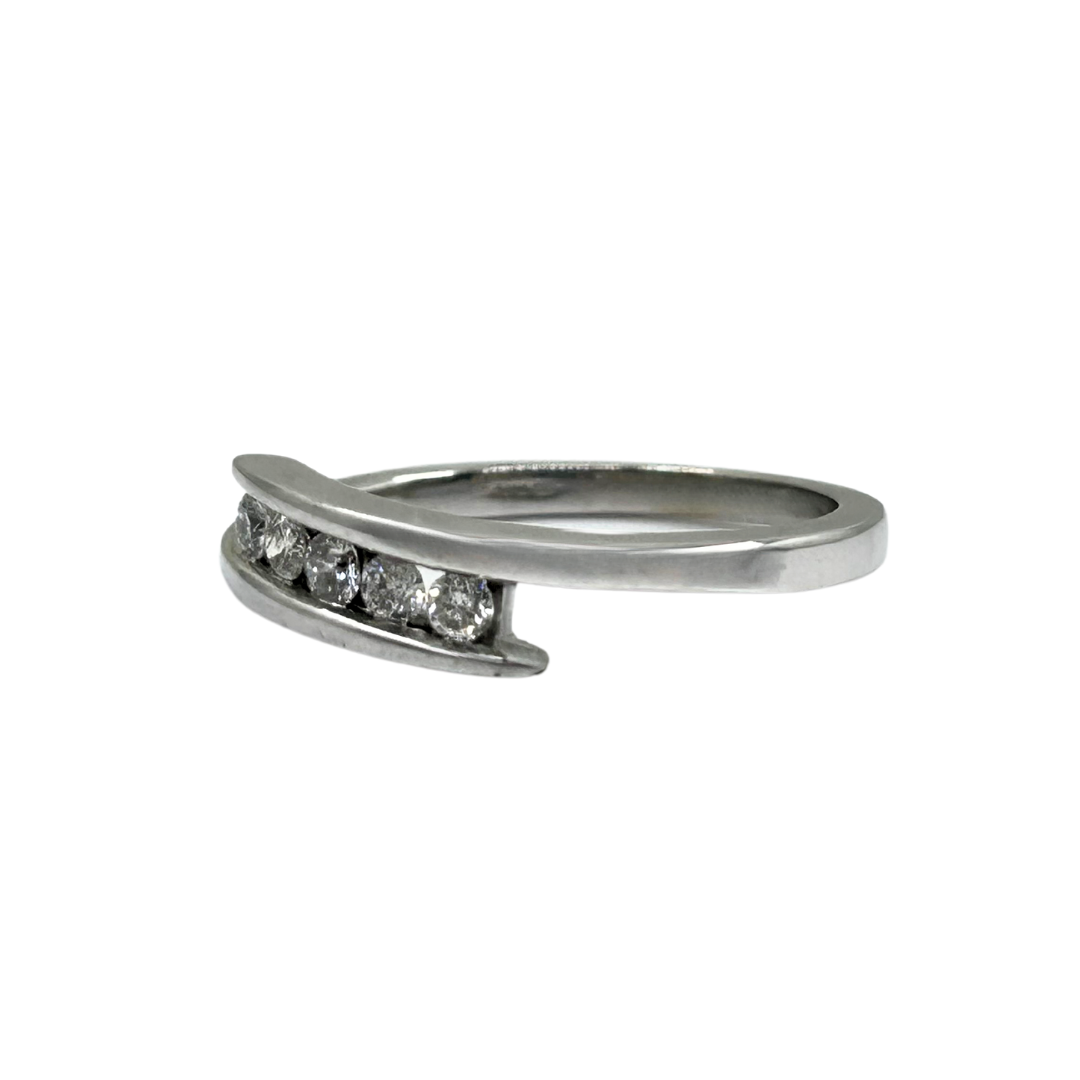 9ct White Gold Diamond 5 Stone Crossover Band Ring