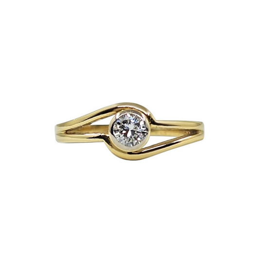 18ct Yellow Gold Bezel Set Diamond Solitaire Ring