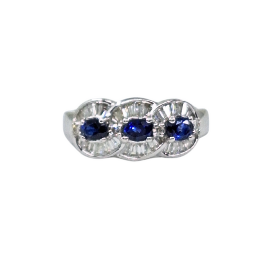 18ct White Gold Sapphire & Diamond Baguette Cluster Ring
