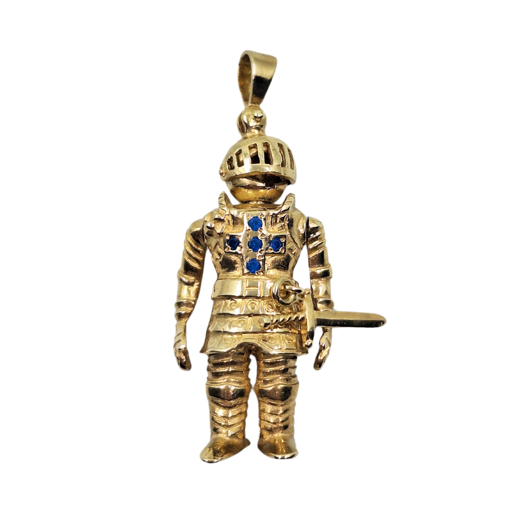 9ct Yellow Gold Cubic Zirconia Knight Pendant