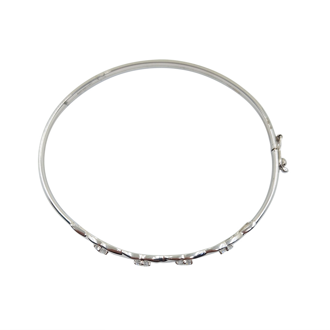 9ct White Gold Cubic Zirconia Bangle