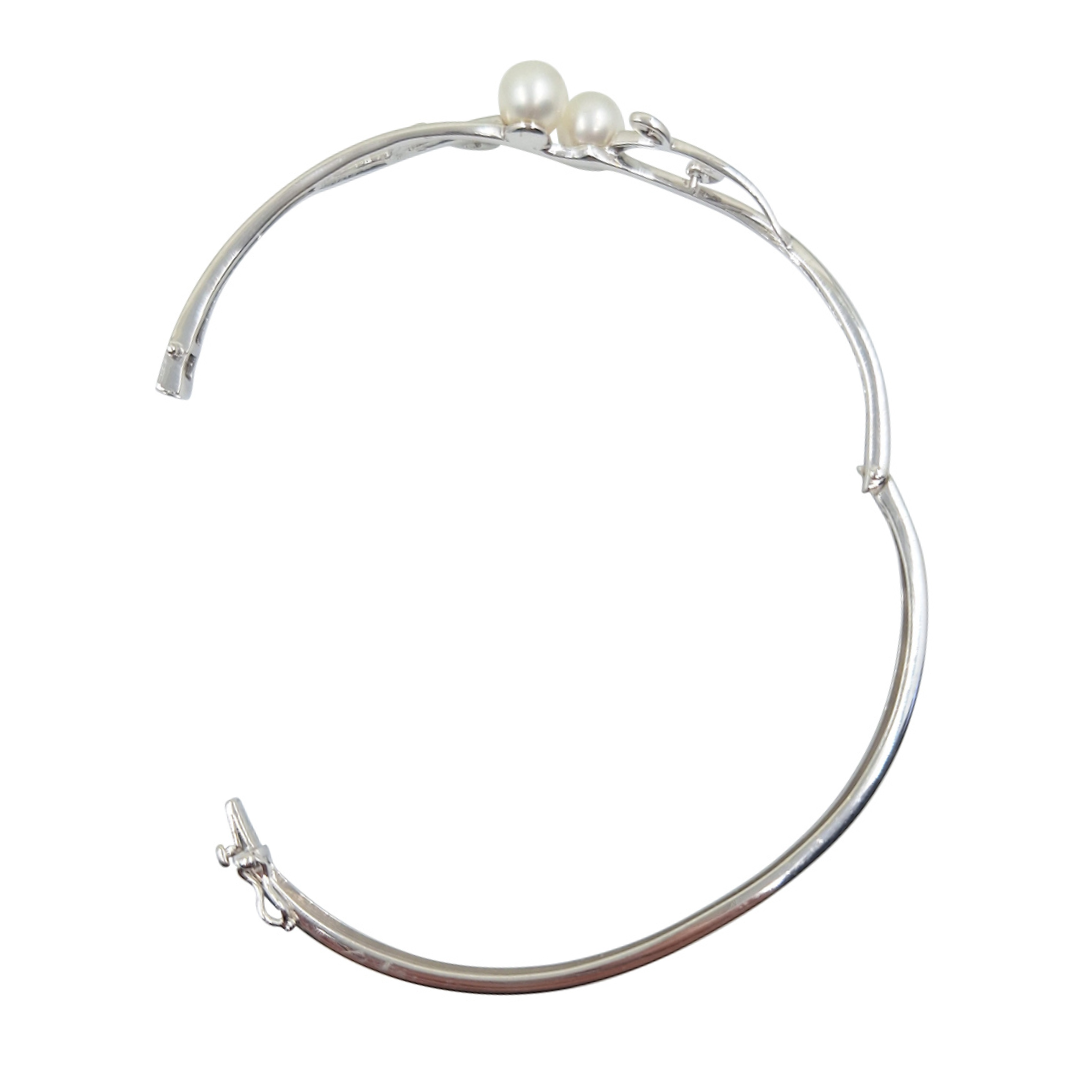 9ct White Gold Pearl Bangle