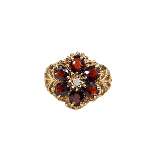 9ct Yellow Gold Garnet Cluster Ring