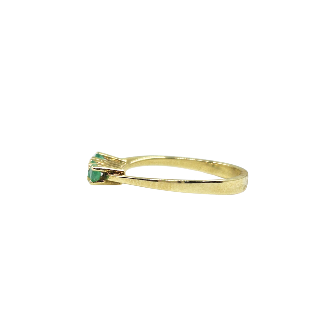 14ct Yellow Gold Emerald 3 Stone Ring