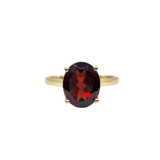 9ct Yellow Gold Garnet Solitaire Ring