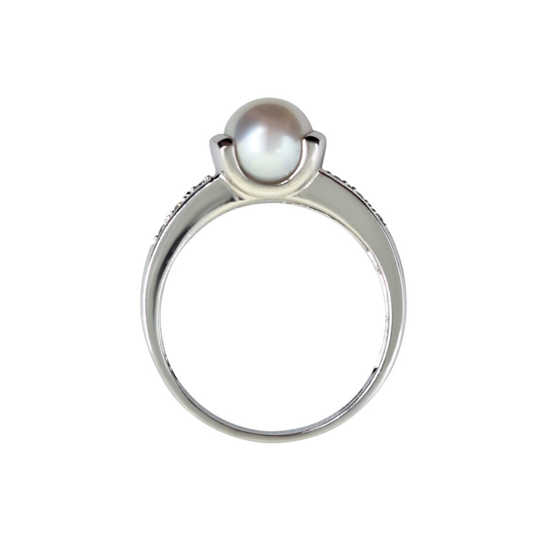 9ct White Gold Pearl & Diamond Ring