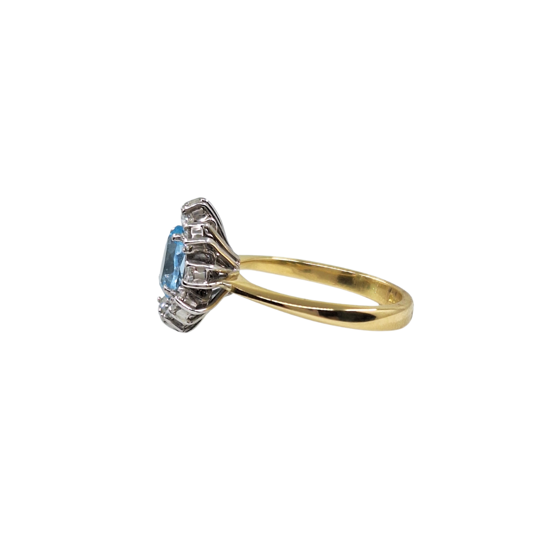 18ct Yellow Gold Aquamarine & Diamond Cluster Ring