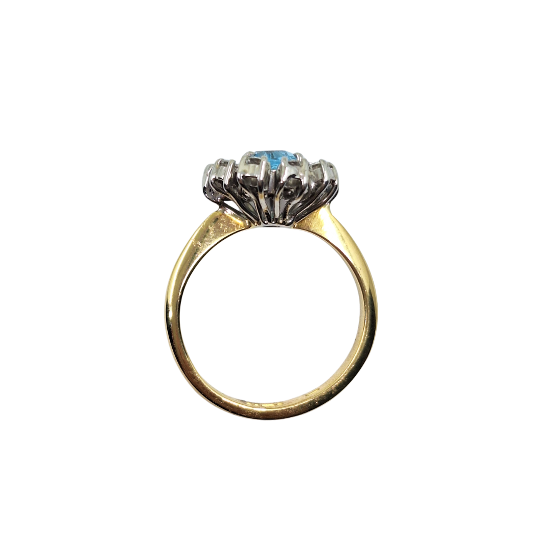 18ct Yellow Gold Aquamarine & Diamond Cluster Ring