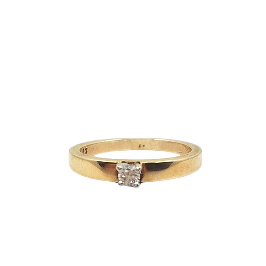 9ct Yellow Gold Diamond Solitaire Ring