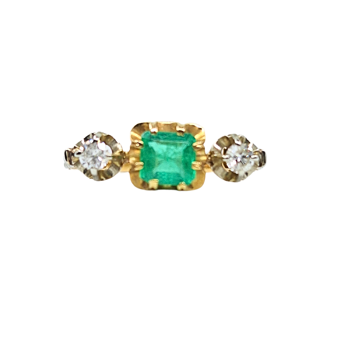18ct Yellow Gold Emerald & Diamond 3 Stone Ring
