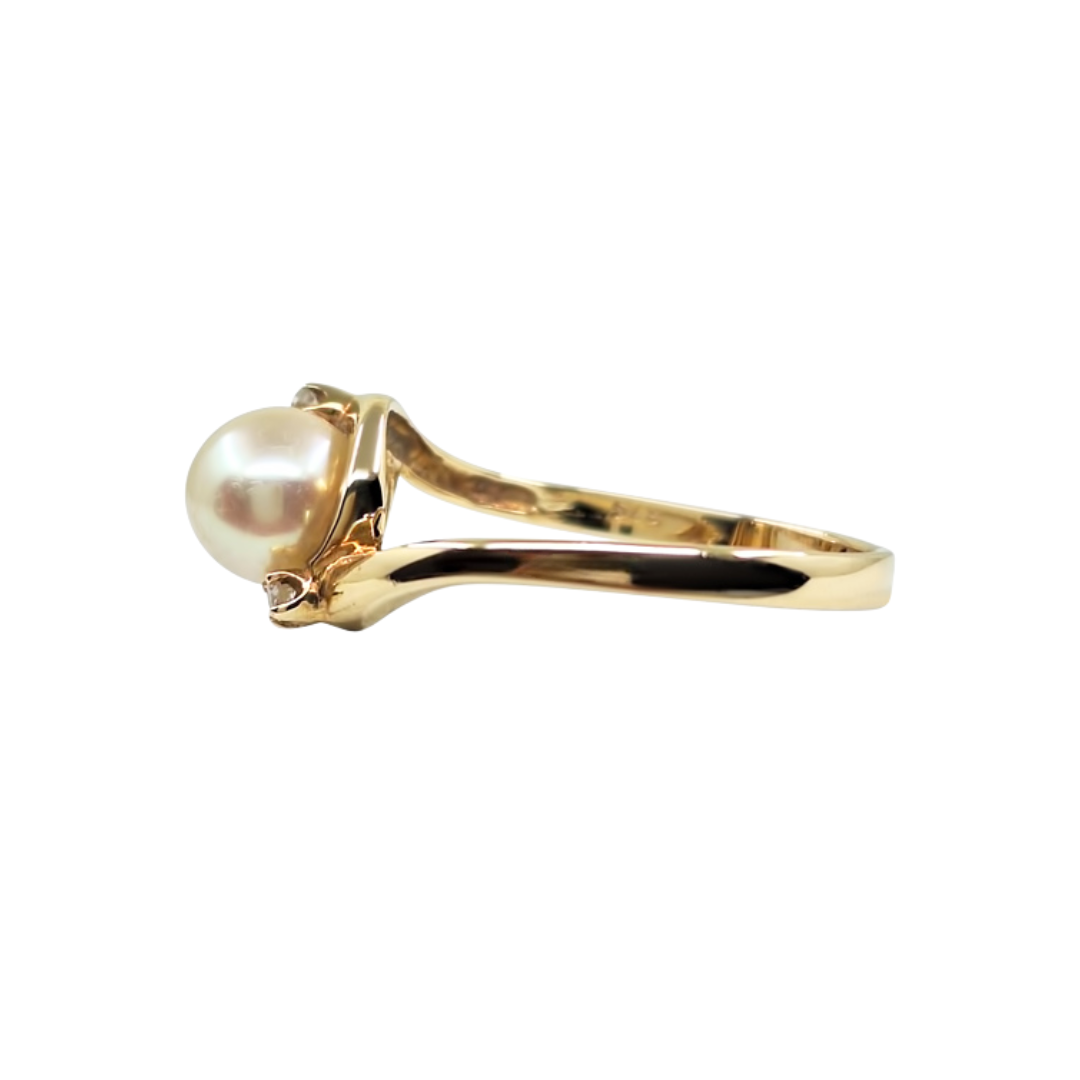 9ct Yellow Gold Pearl Ring