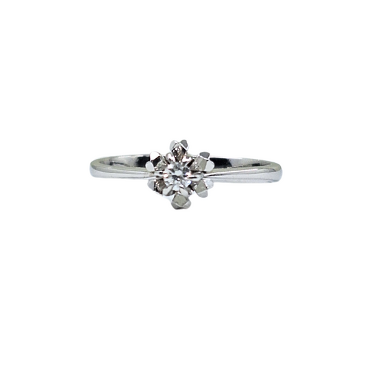 18ct White Gold Diamond Solitaire Ring