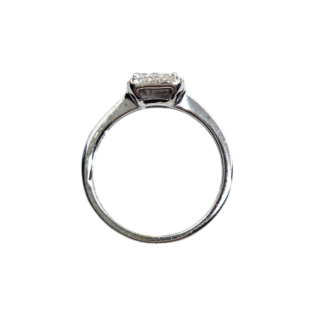 9ct White Gold Diamond Cluster Ring 0.2ct