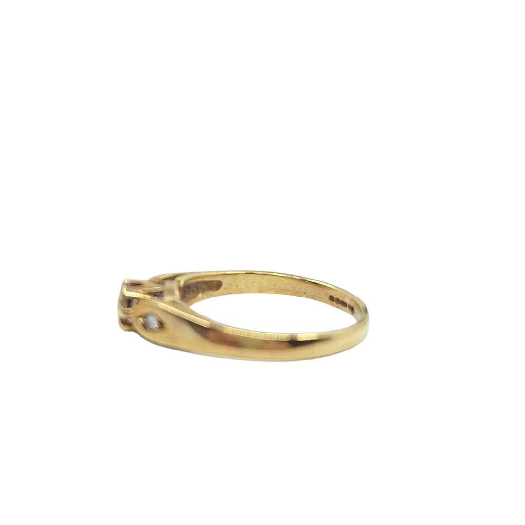 9ct Yellow Gold Illusion Set Diamond Solitaire Ring