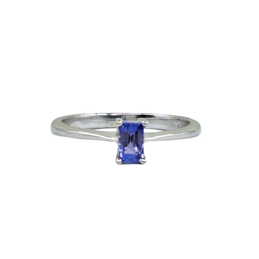 18ct White Gold Emerald Cut Tanzanite Solitaire Ring