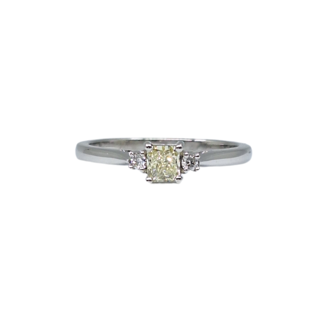 18ct White Gold Yellow Diamond Three Stone Ring