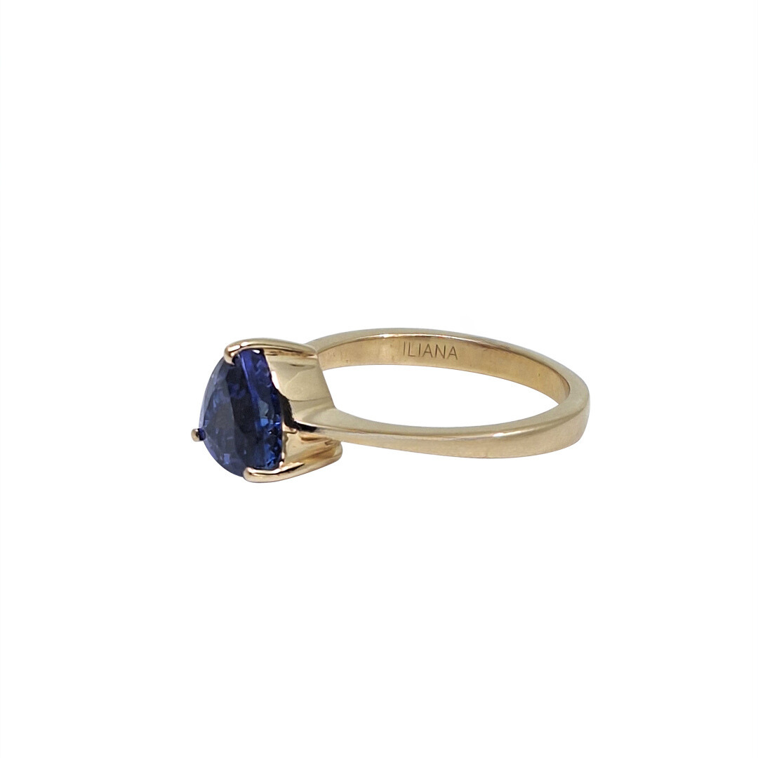 18ct Yellow Gold Tanzanite Ring