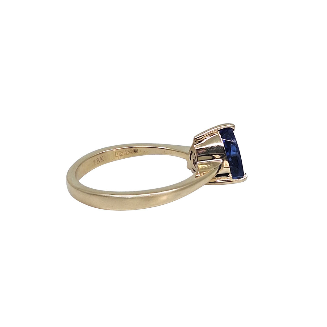 18ct Yellow Gold Tanzanite Ring