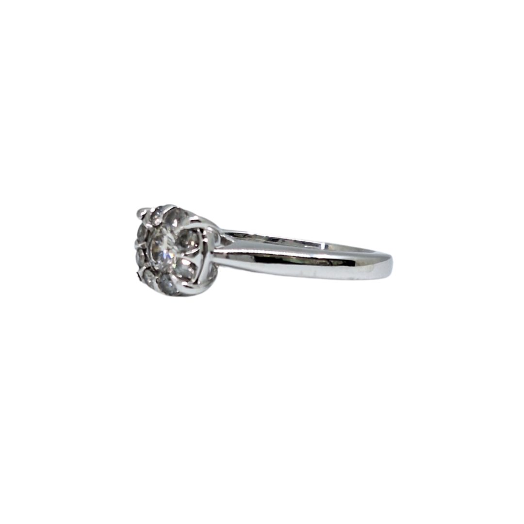 18ct White Gold Diamond Illusion Set Diamond Ring