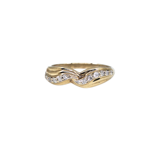 9ct Gold & Diamond Twist Design Ring