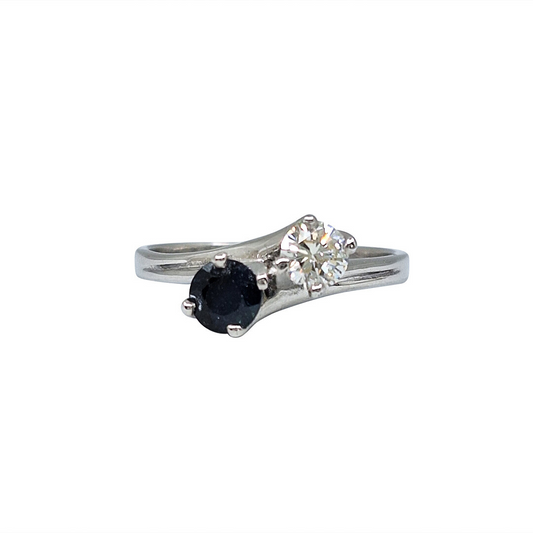 18ct White Gold Sapphire & Diamond Ring