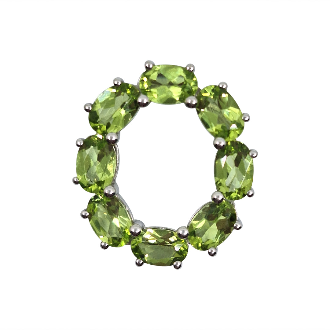 9ct White Gold Oval Peridot Pendant