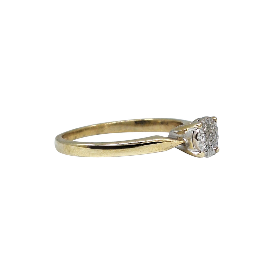 9ct Yellow Gold Illusion Set Diamond Cluster Ring