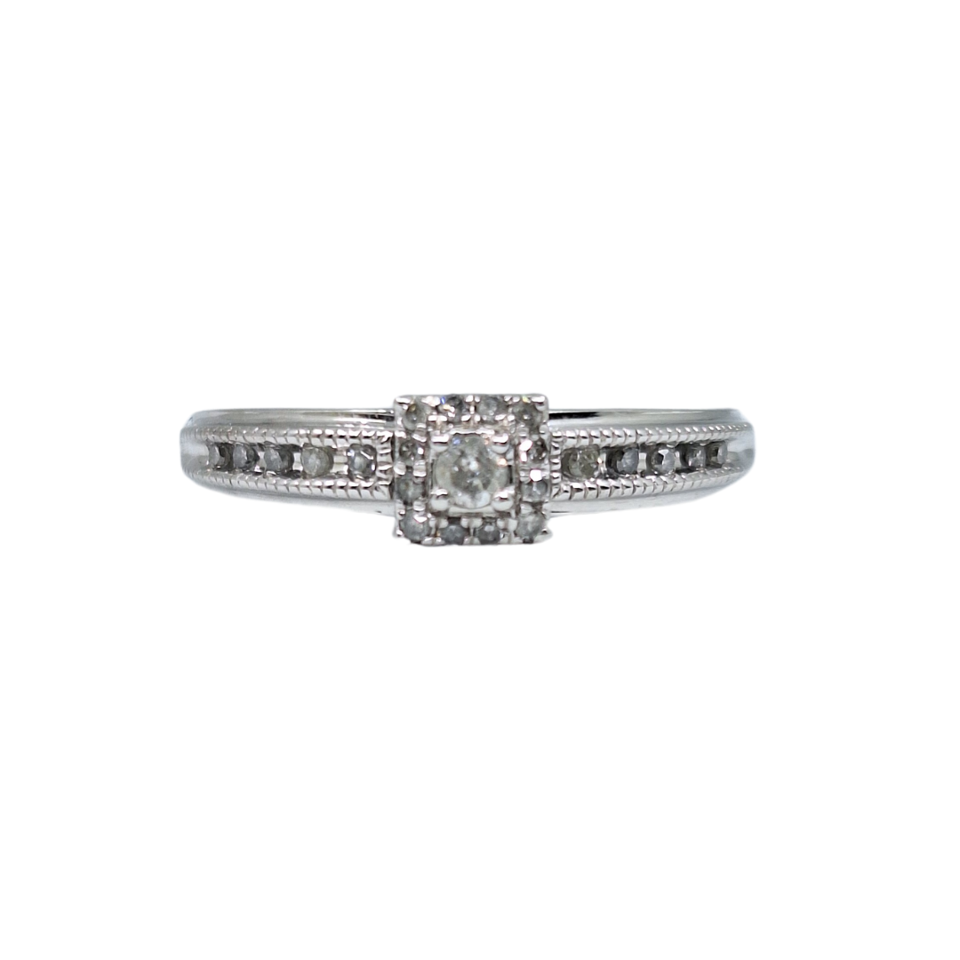 9ct White Gold Diamond Illusion Set Ring