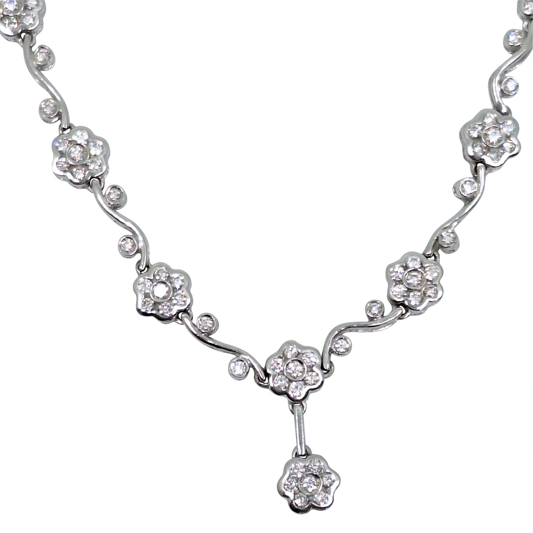 18ct White Gold Diamond Flower Design Necklace