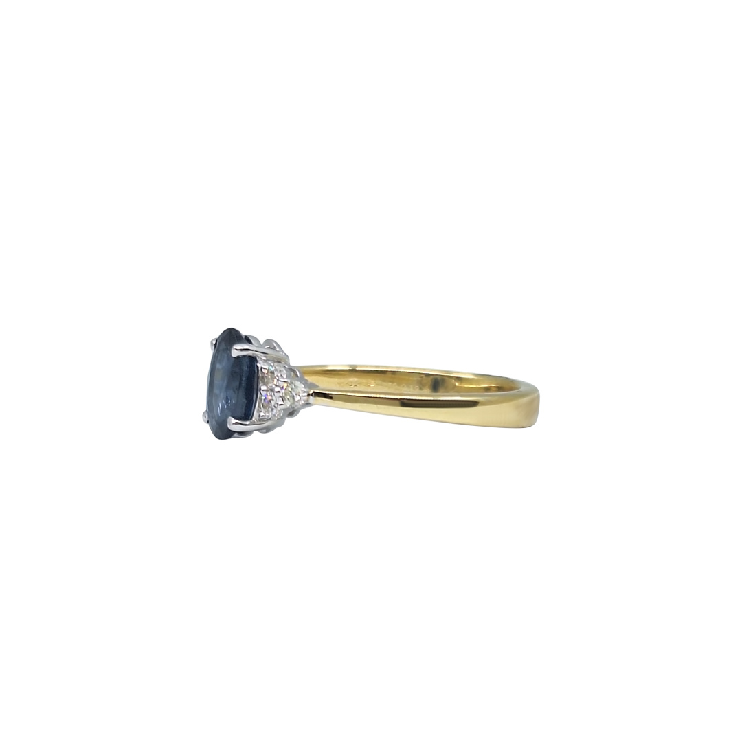 18ct Yellow Gold Sapphire & Diamond Ring