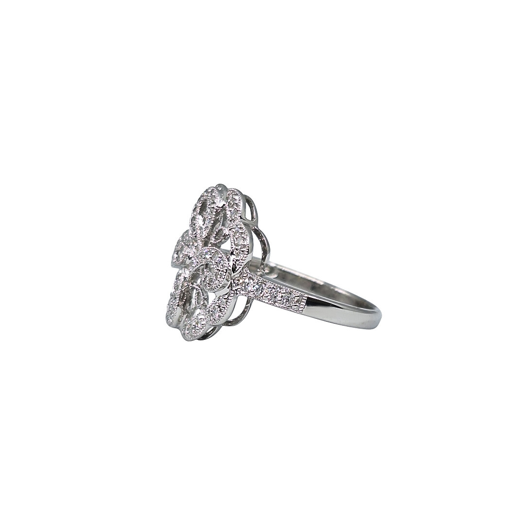 18ct White Gold Diamond Flower Cluster Ring