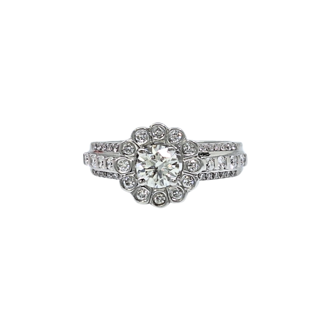 18ct White Gold Diamond Cluster Ring