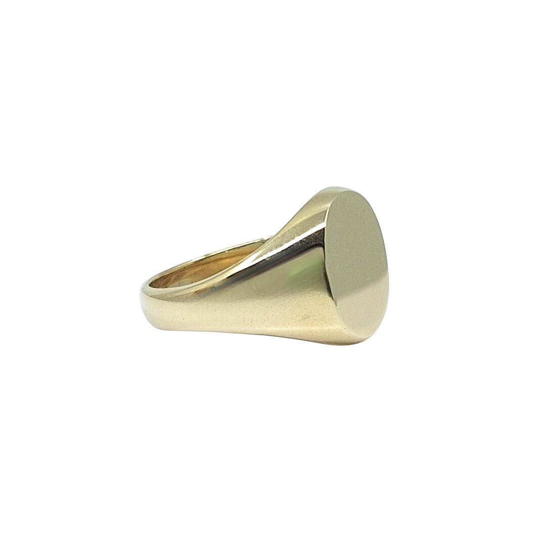 9ct Yellow Gold Oval Signet Ring