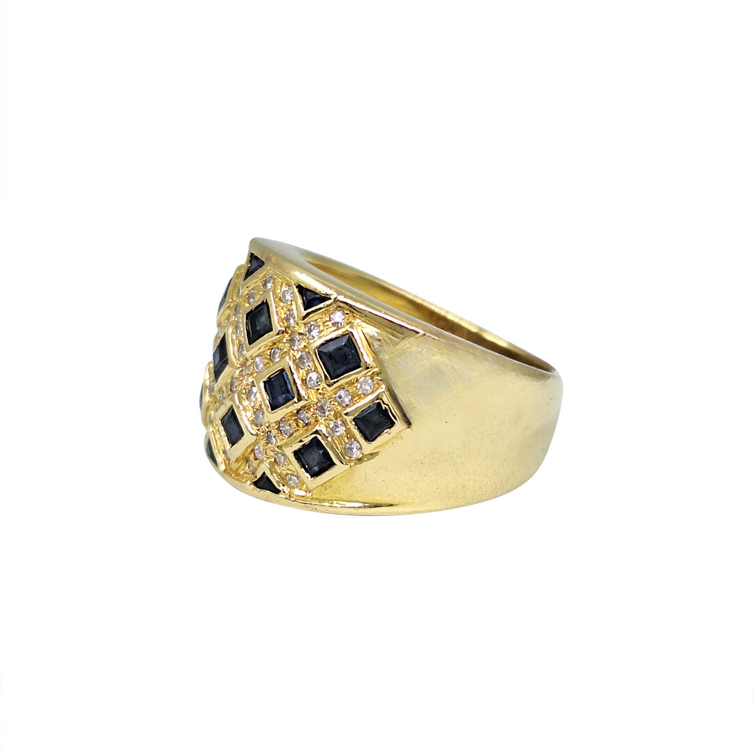 18ct Yellow Gold Sapphire & Diamond Ring